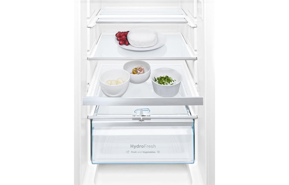Bosch Serie 6 KIS87AFE0G Built In 70/30 Fridge Freezer, PJH
