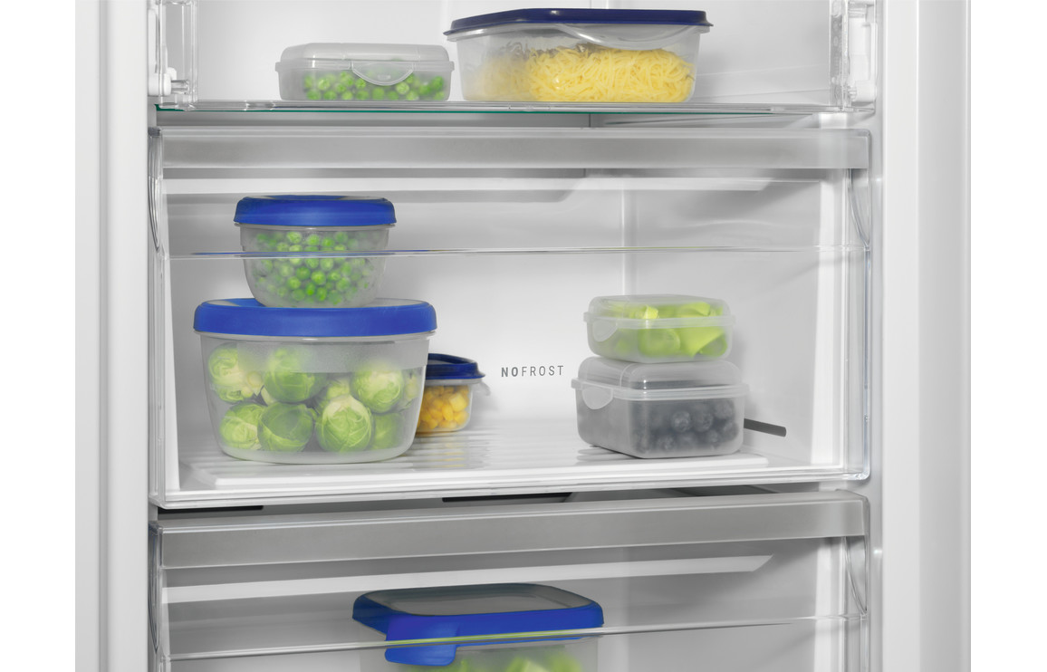 Zanussi ZUHE30FW2 F/S Frost Free Tall Freezer White, Aqus