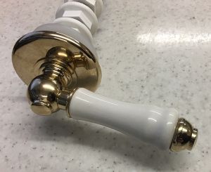 Traditional Replacement Cistern Lever Handle - Extended for concealed cisterns Gold and Ceramic
